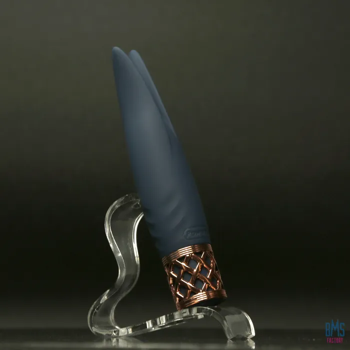 Pillow Talk Pillow Talk Secrets Playful Clitoral Vibrator Navy Vibrators